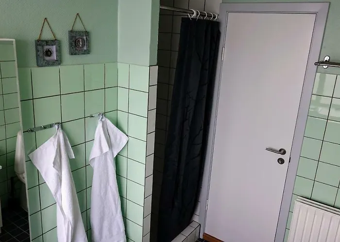 2 rooms, private kitchen, bathroom,&garden.
